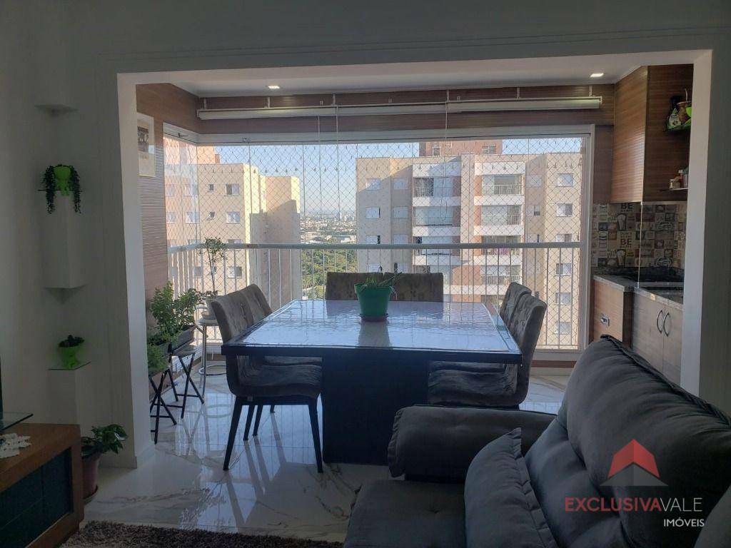 Apartamento à venda com 2 quartos, 75m² - Foto 2
