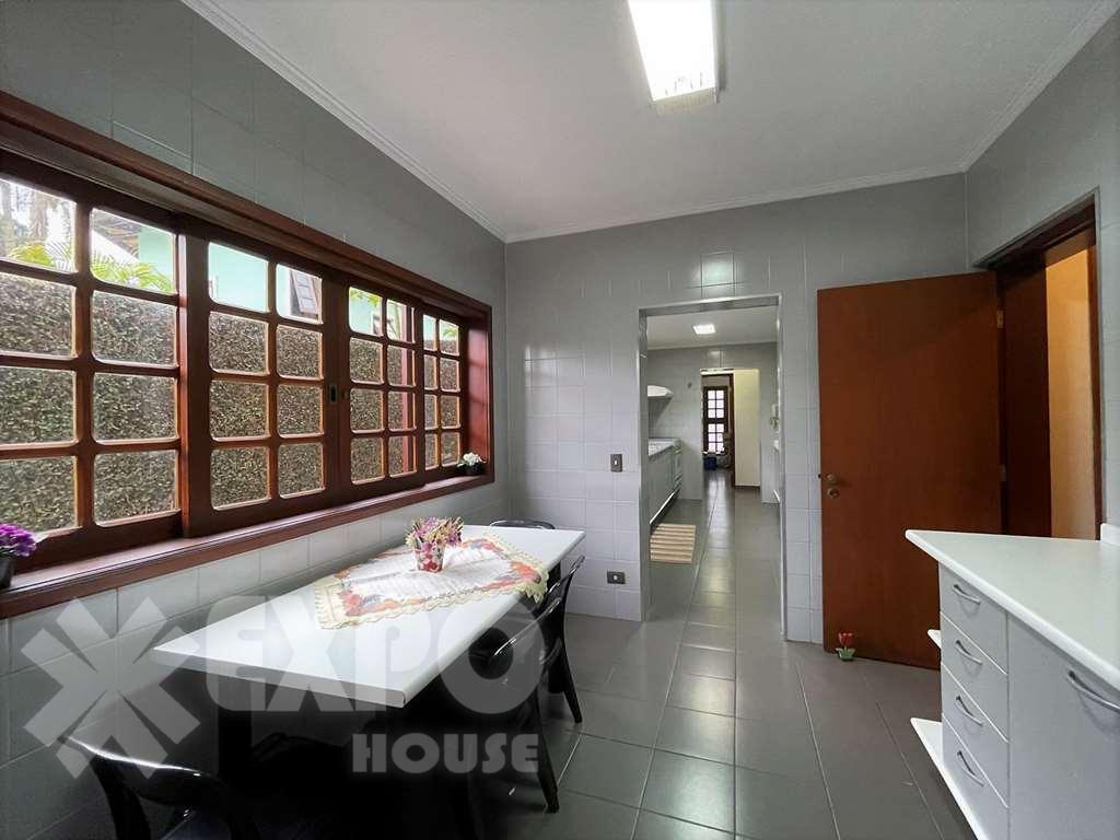 Casa à venda com 4 quartos, 1176m² - Foto 26