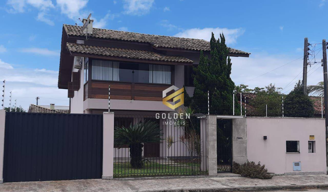 Sobrado à venda com 4 quartos, 209m² - Foto 1