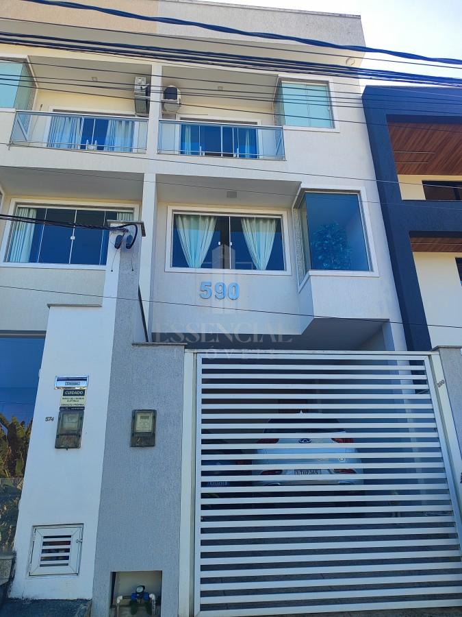 Casa à venda com 3 quartos, 220m² - Foto 1