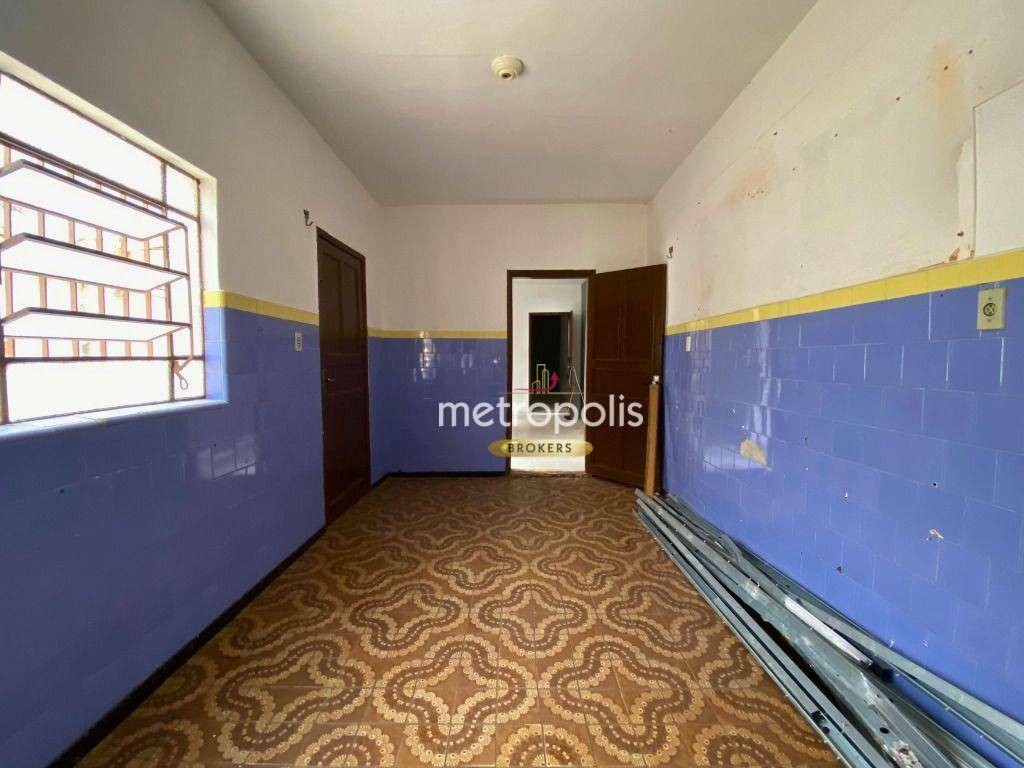 Casa à venda e aluguel com 3 quartos, 250m² - Foto 28