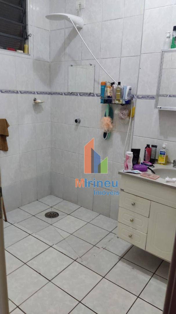 Casa à venda com 3 quartos, 210m² - Foto 10