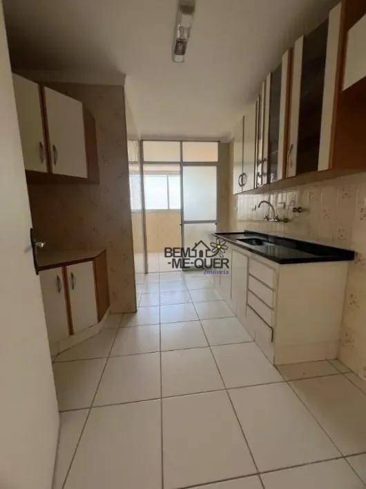 Apartamento à venda com 2 quartos, 65m² - Foto 11