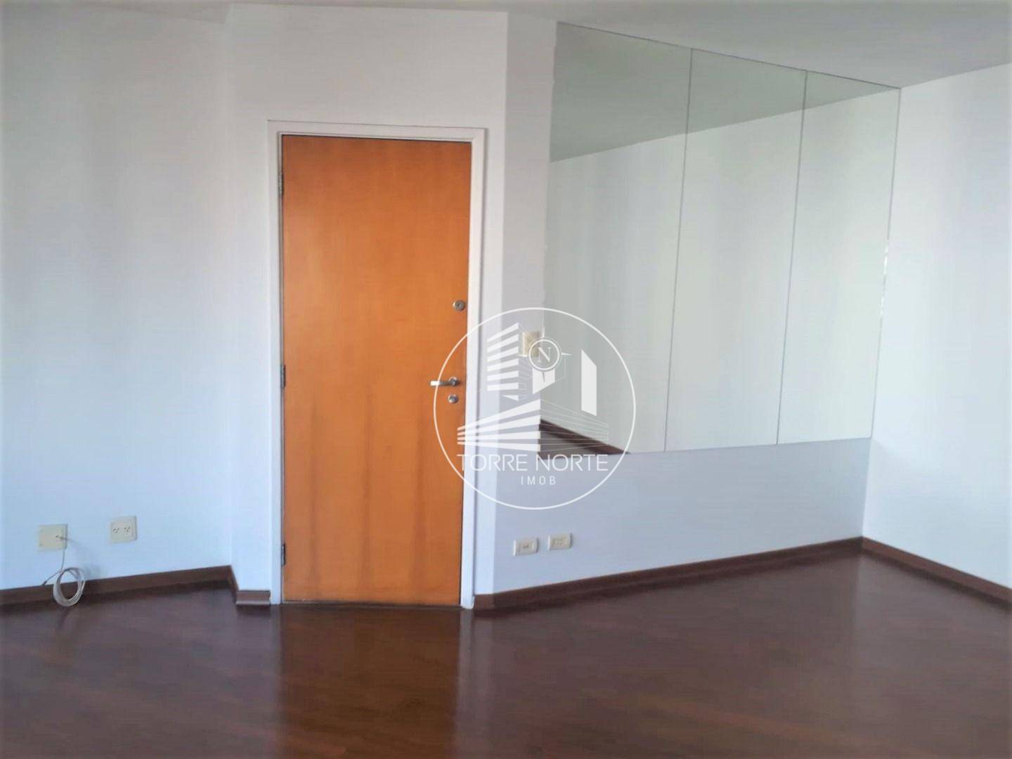 Apartamento para alugar com 4 quartos, 143m² - Foto 2