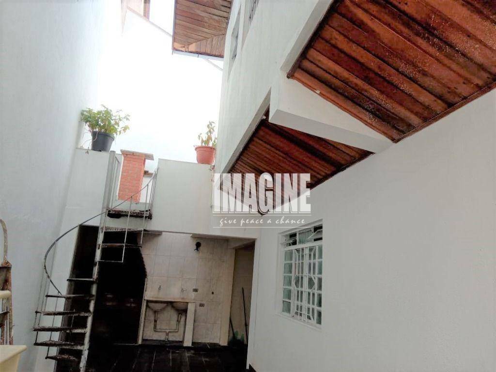 Sobrado à venda com 3 quartos, 140m² - Foto 3