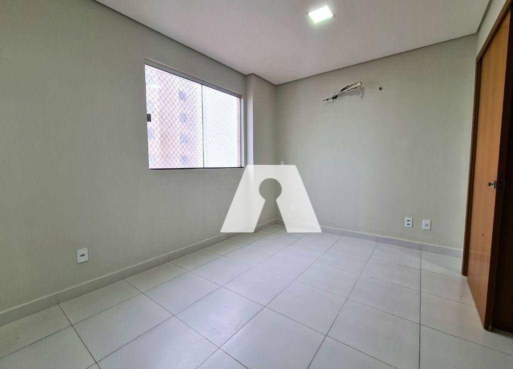 Apartamento para alugar com 3 quartos, 77m² - Foto 3