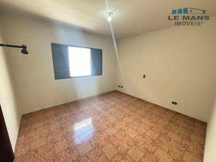 Casa à venda com 3 quartos, 111m² - Foto 10