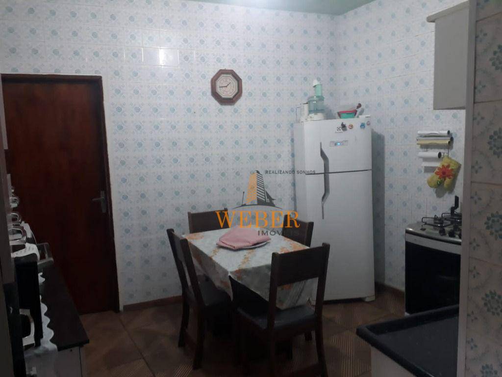 Casa à venda com 4 quartos, 100m² - Foto 31