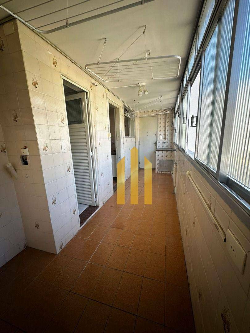 Apartamento à venda e aluguel com 3 quartos, 120m² - Foto 9