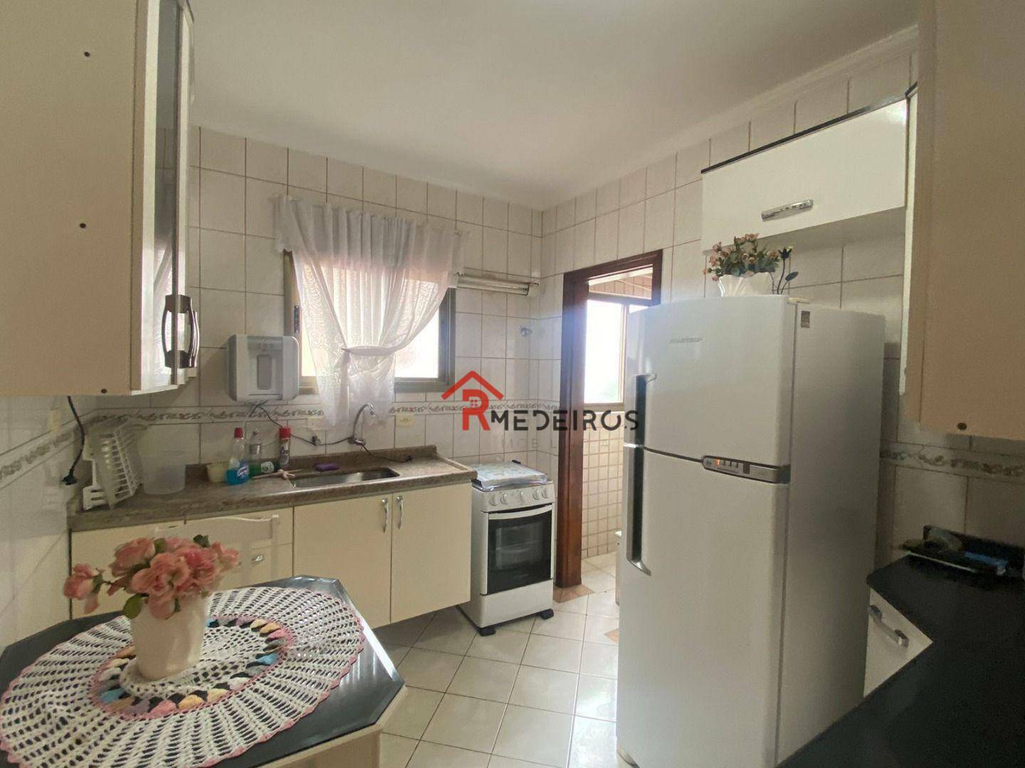 Apartamento à venda com 2 quartos, 70m² - Foto 10