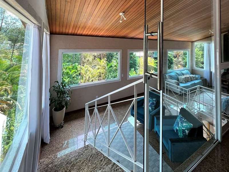 Casa de Condomínio à venda com 4 quartos, 400m² - Foto 10