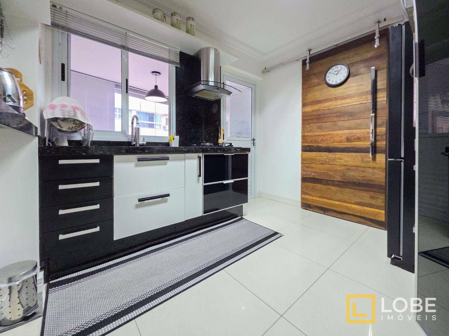 Apartamento à venda com 2 quartos, 105m² - Foto 6