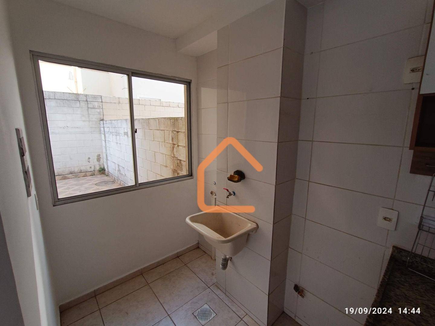 Apartamento à venda com 2 quartos, 48m² - Foto 4