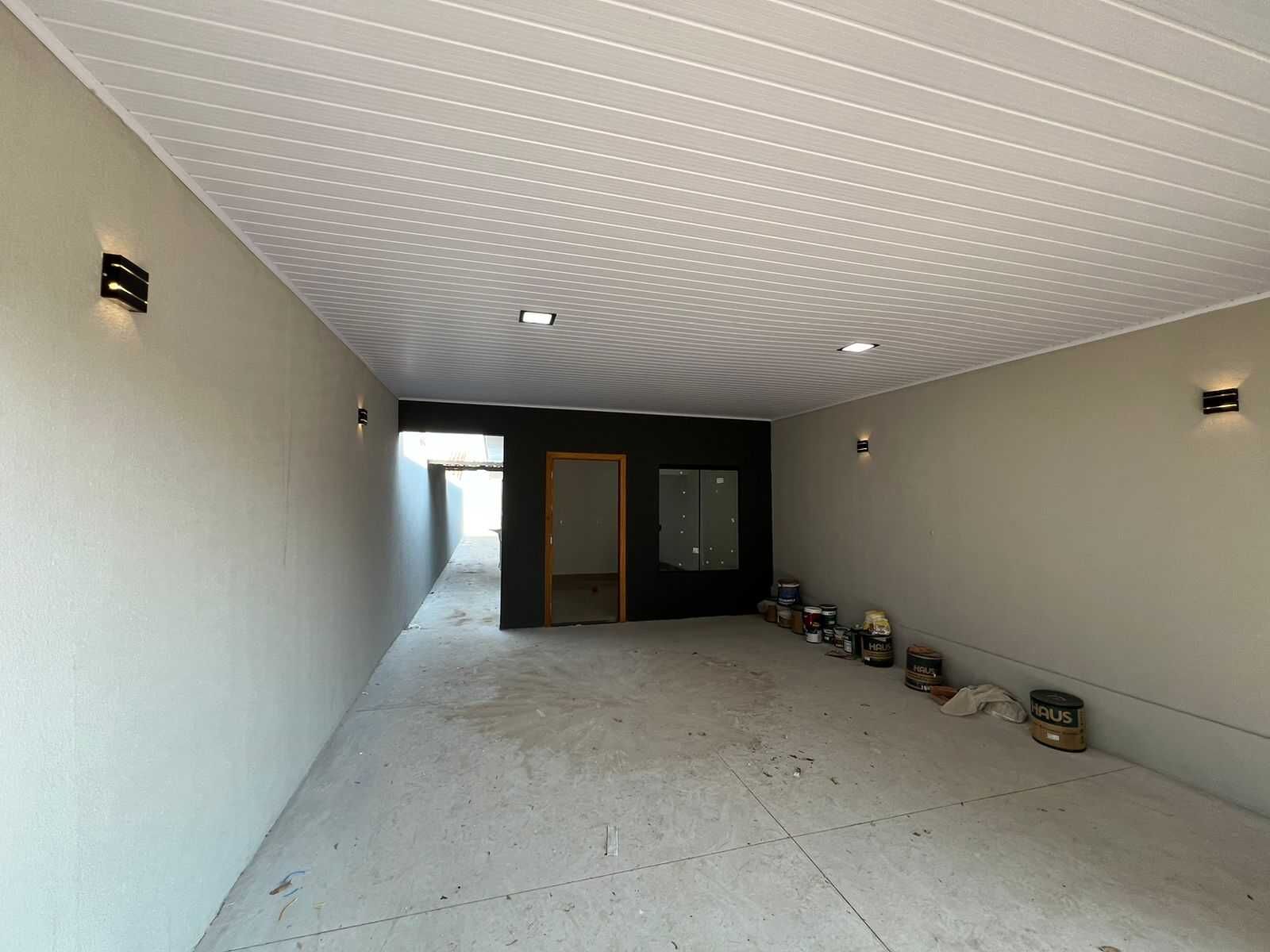 Casa à venda com 2 quartos, 130m² - Foto 1