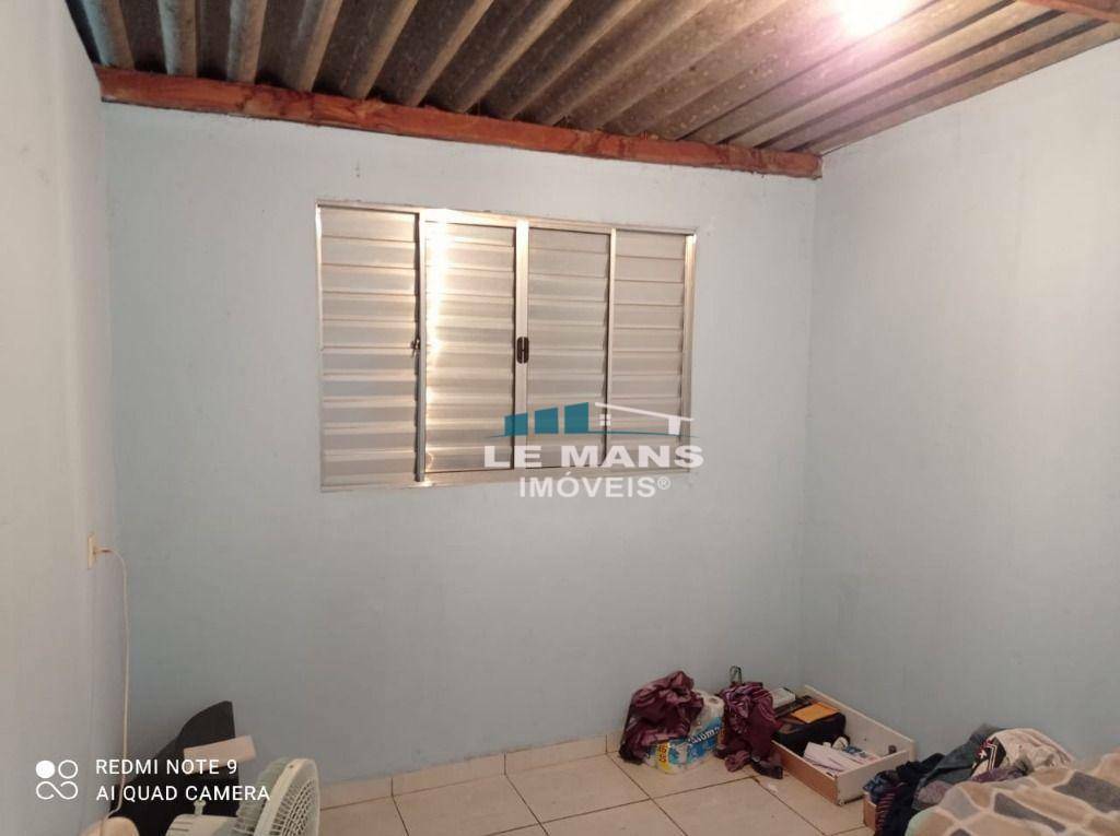 Casa à venda com 2 quartos, 170m² - Foto 12