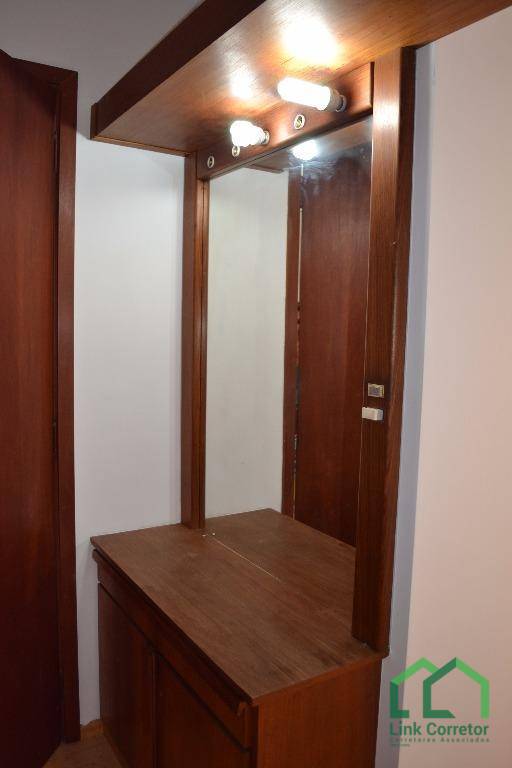 Apartamento à venda com 4 quartos, 190m² - Foto 13