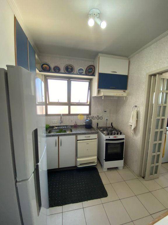 Apartamento à venda com 2 quartos, 65m² - Foto 6