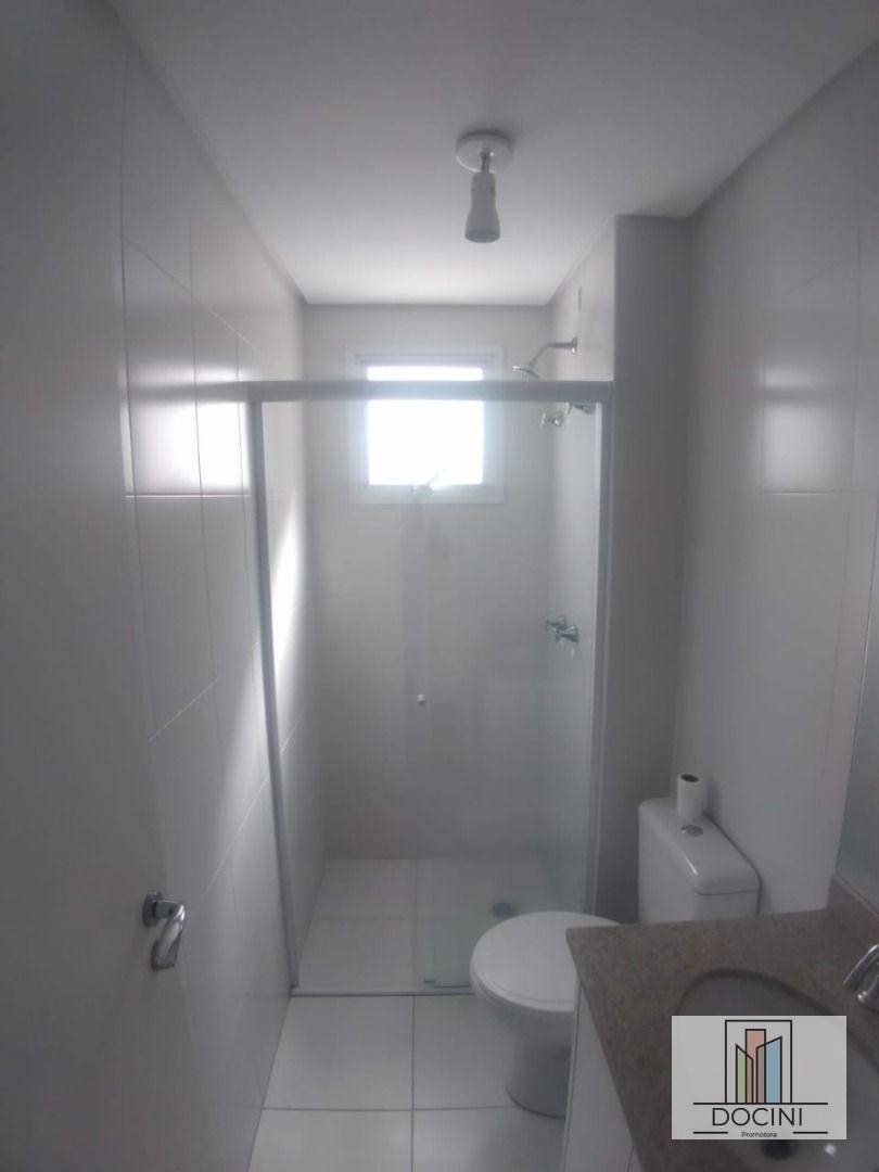 Apartamento à venda com 2 quartos, 70m² - Foto 9