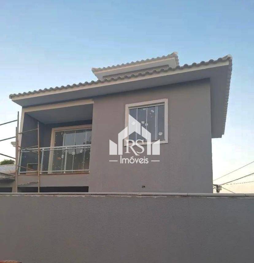 Casa à venda com 3 quartos, 120m² - Foto 1