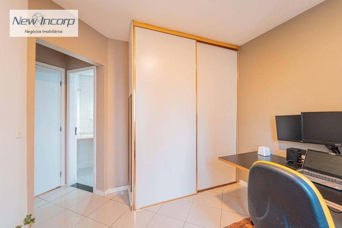 Apartamento à venda com 3 quartos, 146m² - Foto 26