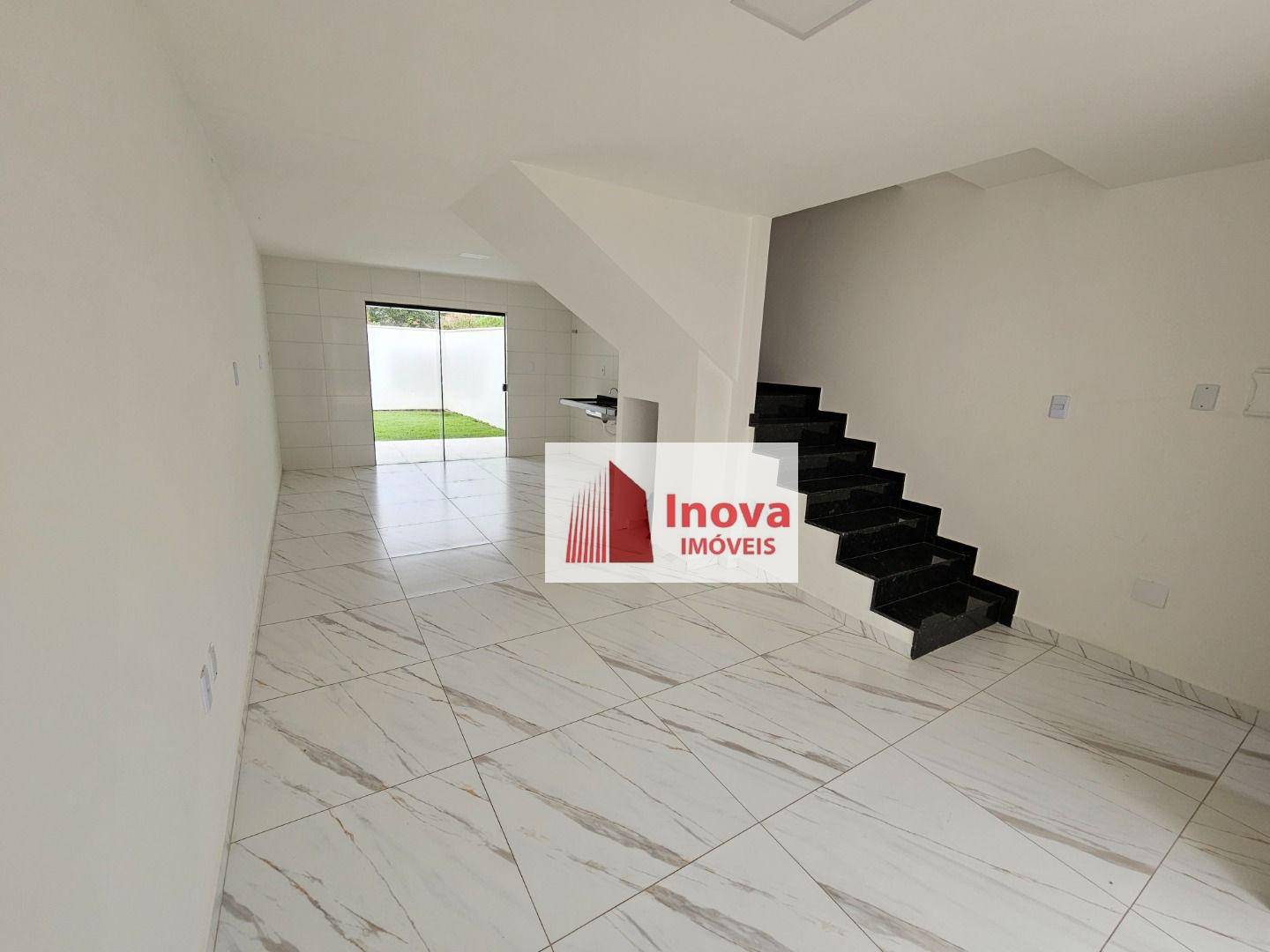 Casa à venda com 2 quartos, 100m² - Foto 5