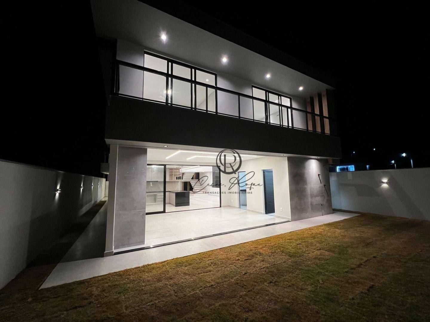 Casa de Condomínio à venda com 4 quartos, 300m² - Foto 15