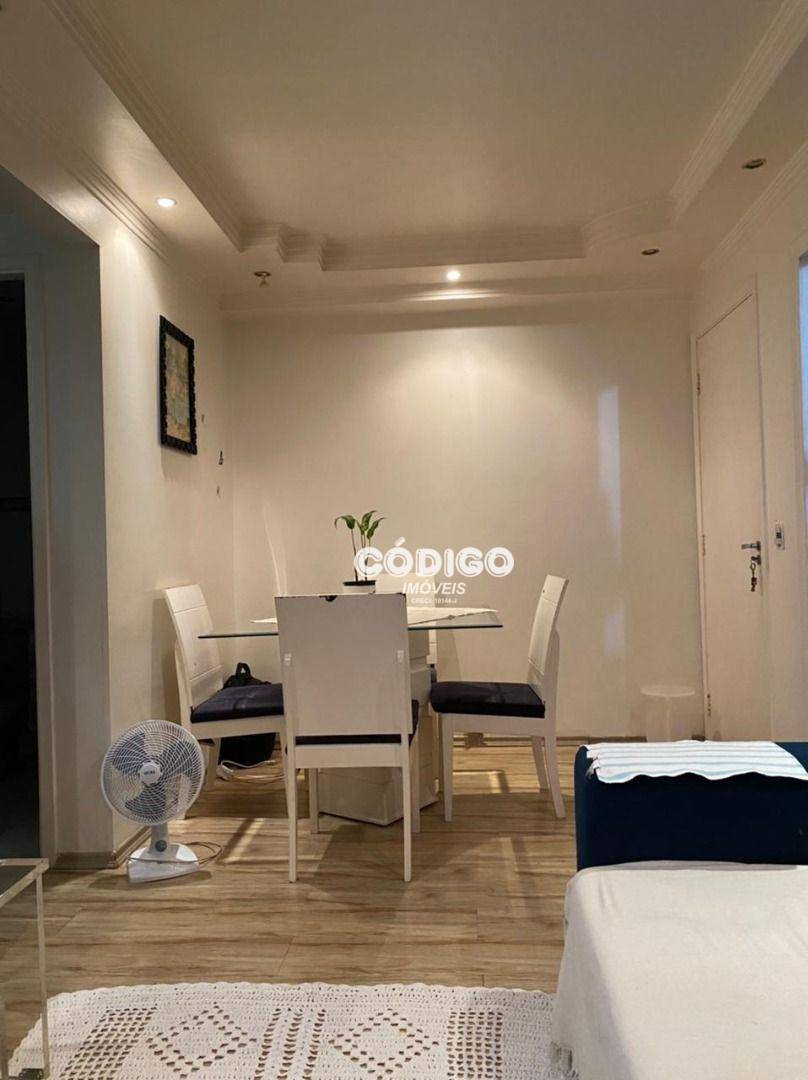 Apartamento à venda com 2 quartos, 48m² - Foto 4