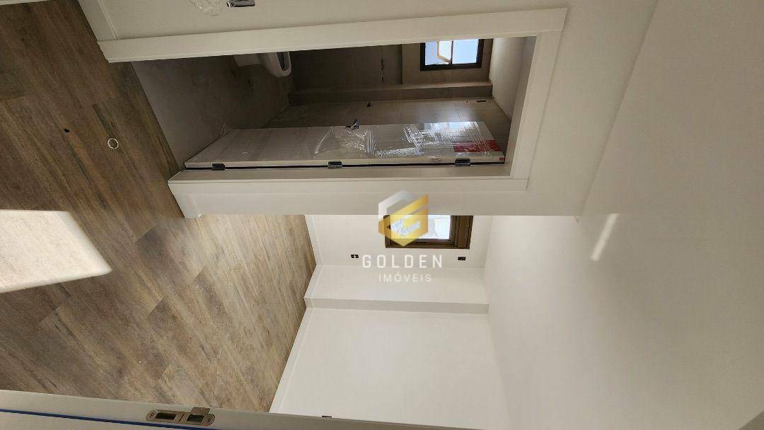 Apartamento à venda com 4 quartos, 138m² - Foto 8