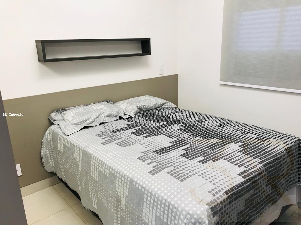 Apartamento para alugar com 1 quarto, 42m² - Foto 3