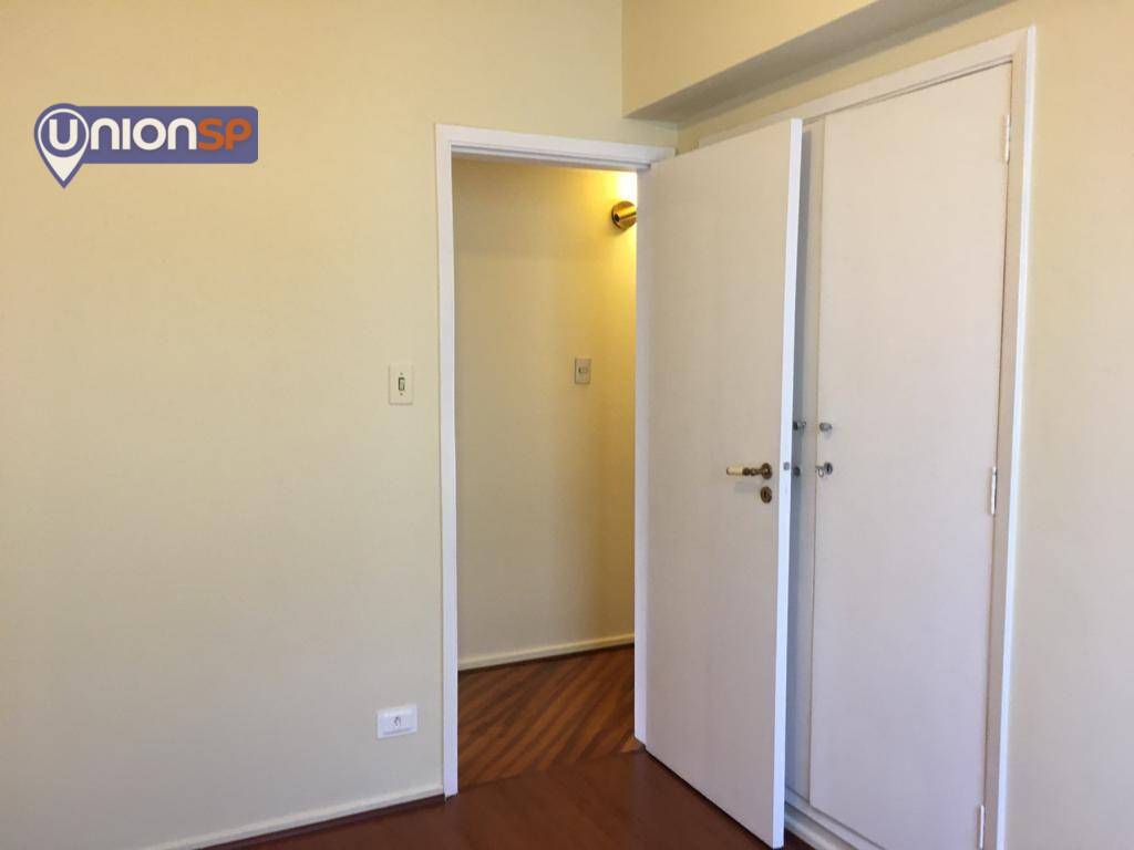 Apartamento à venda com 4 quartos, 84m² - Foto 17