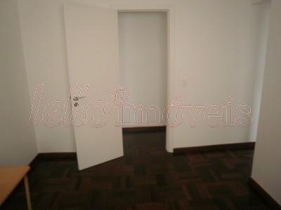 Apartamento para alugar com 2 quartos, 213m² - Foto 14