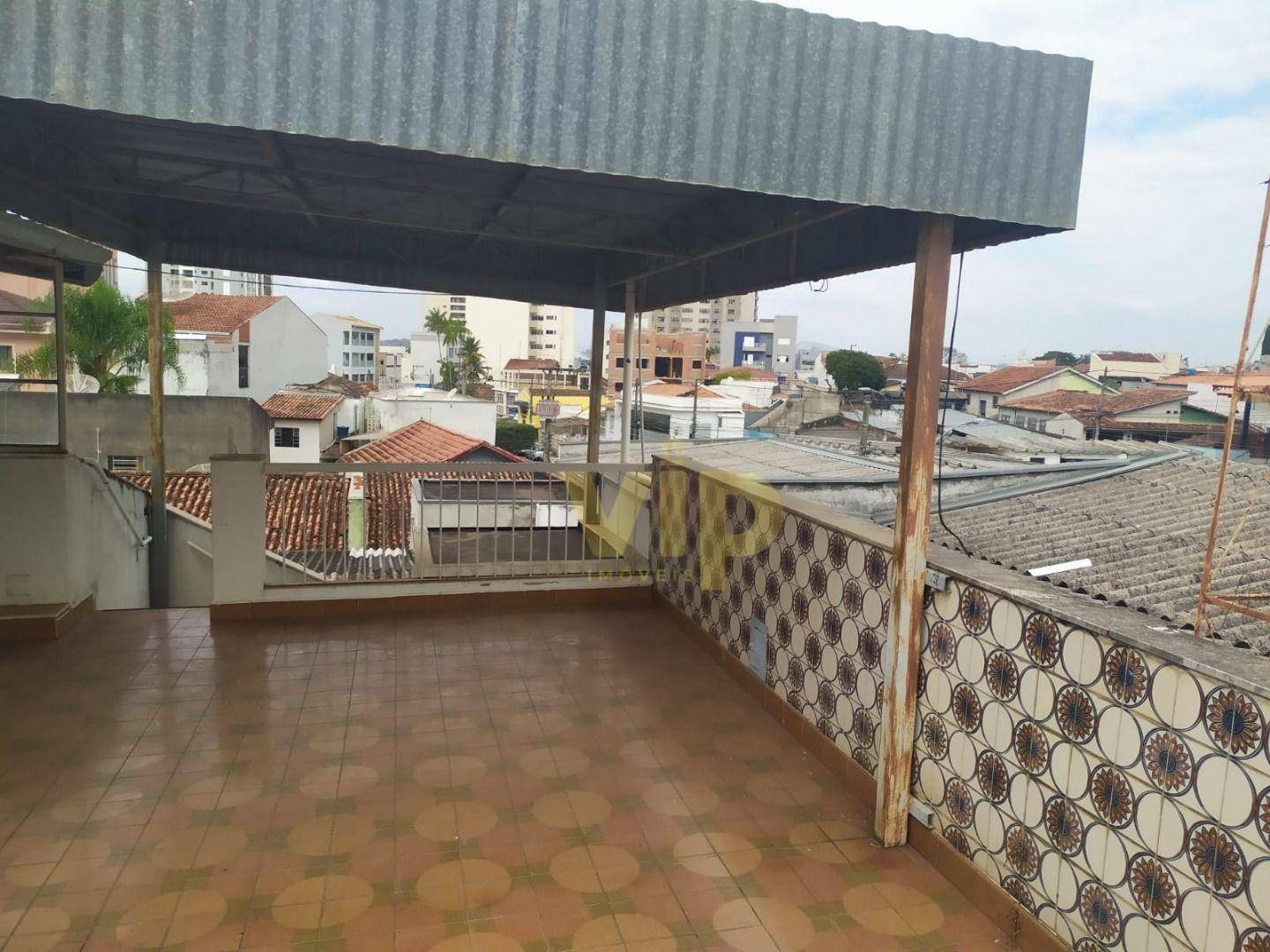 Casa de Condomínio para alugar com 5 quartos, 475m² - Foto 6