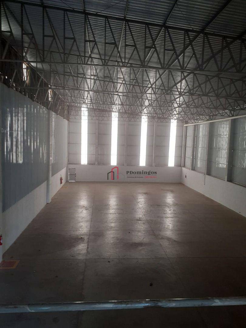 Depósito-Galpão-Armazém para alugar, 1200m² - Foto 17