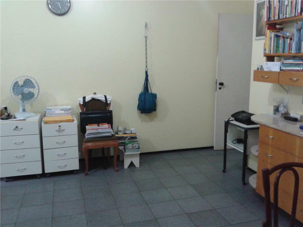 Apartamento à venda com 3 quartos, 217m² - Foto 29