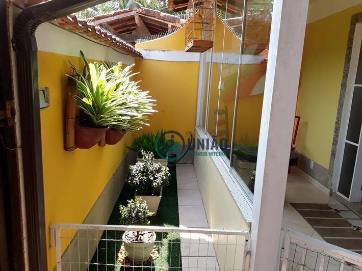 Casa à venda com 2 quartos, 150m² - Foto 15