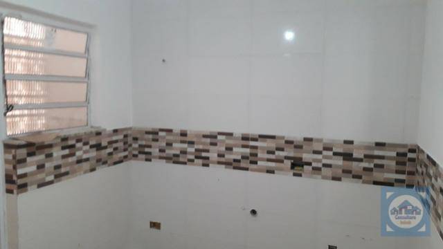 Apartamento à venda com 2 quartos, 65m² - Foto 11