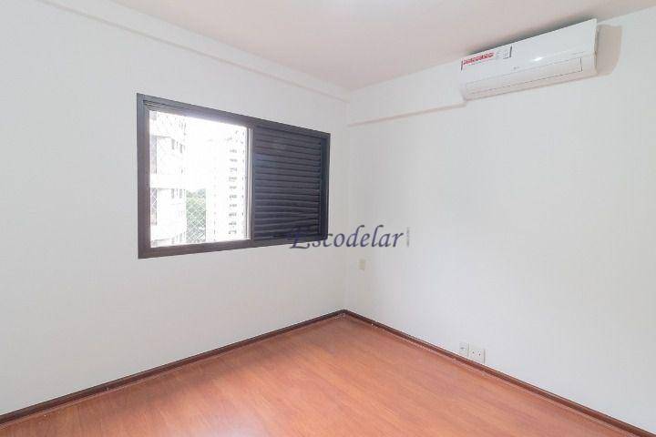 Apartamento para alugar com 4 quartos, 208m² - Foto 17