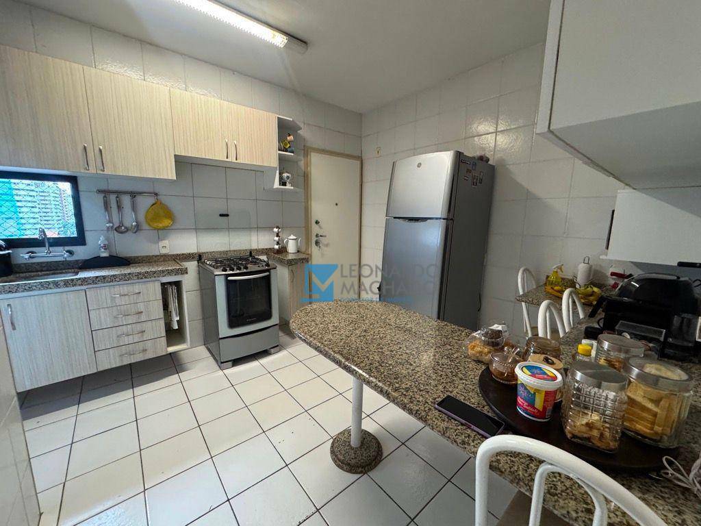 Apartamento à venda com 4 quartos, 161m² - Foto 8