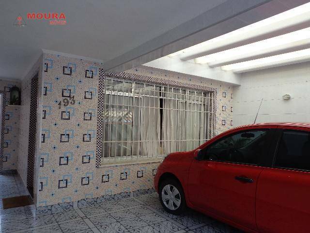 Sobrado à venda com 3 quartos, 200m² - Foto 1