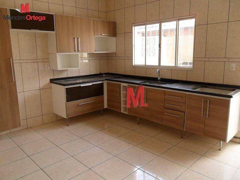 Casa à venda com 3 quartos, 197m² - Foto 14