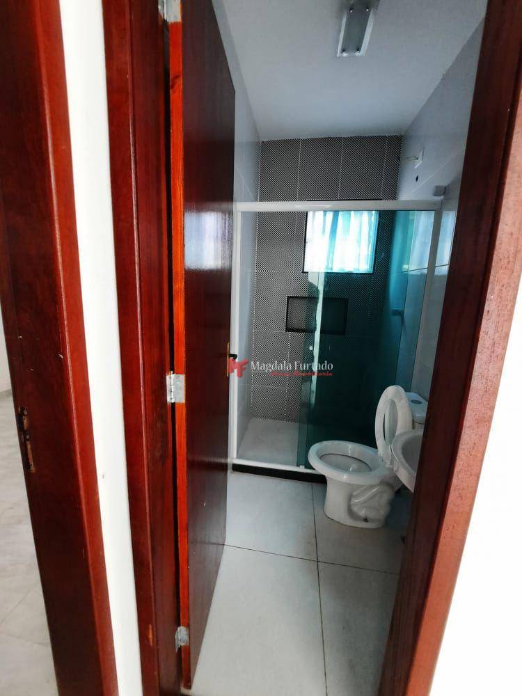 Casa à venda com 2 quartos, 100m² - Foto 11