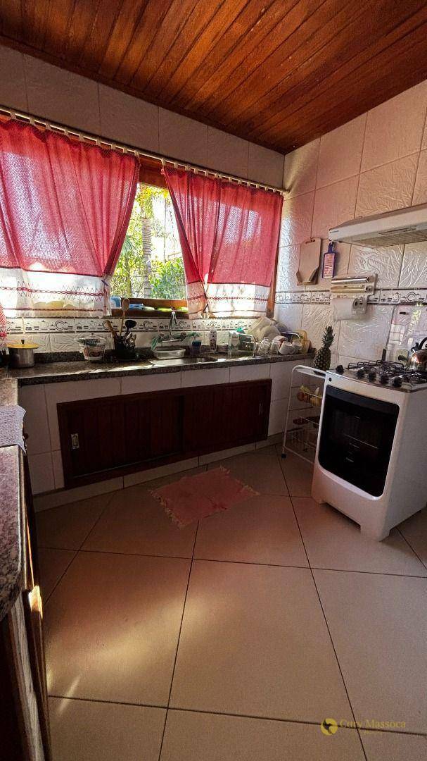 Chácara à venda com 4 quartos, 300m² - Foto 27