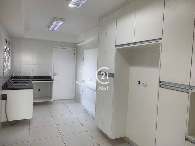 Apartamento à venda com 3 quartos, 241m² - Foto 28