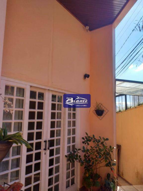 Sobrado à venda com 4 quartos, 234m² - Foto 10