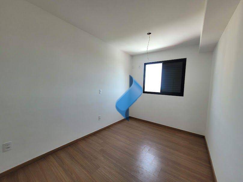 Apartamento à venda com 2 quartos, 67m² - Foto 23