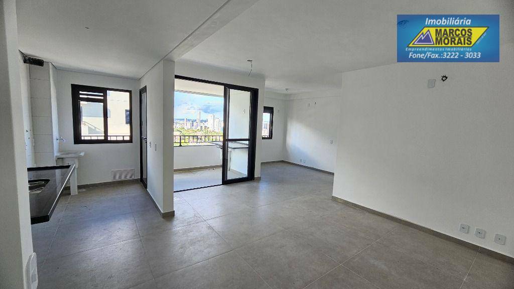 Apartamento à venda com 2 quartos, 69m² - Foto 1