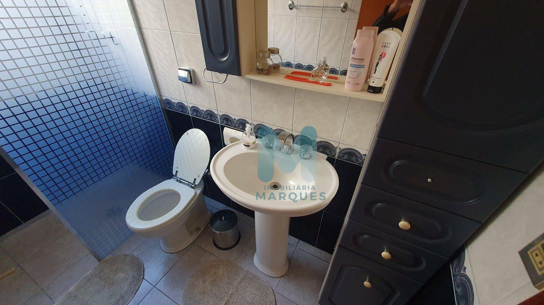 Casa à venda com 3 quartos, 160m² - Foto 9