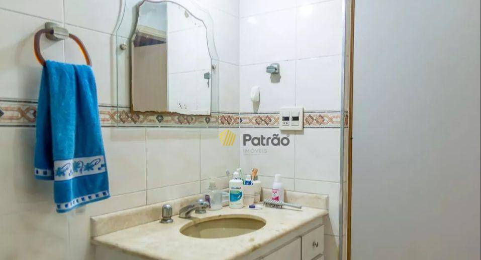 Sobrado à venda com 2 quartos, 220m² - Foto 10