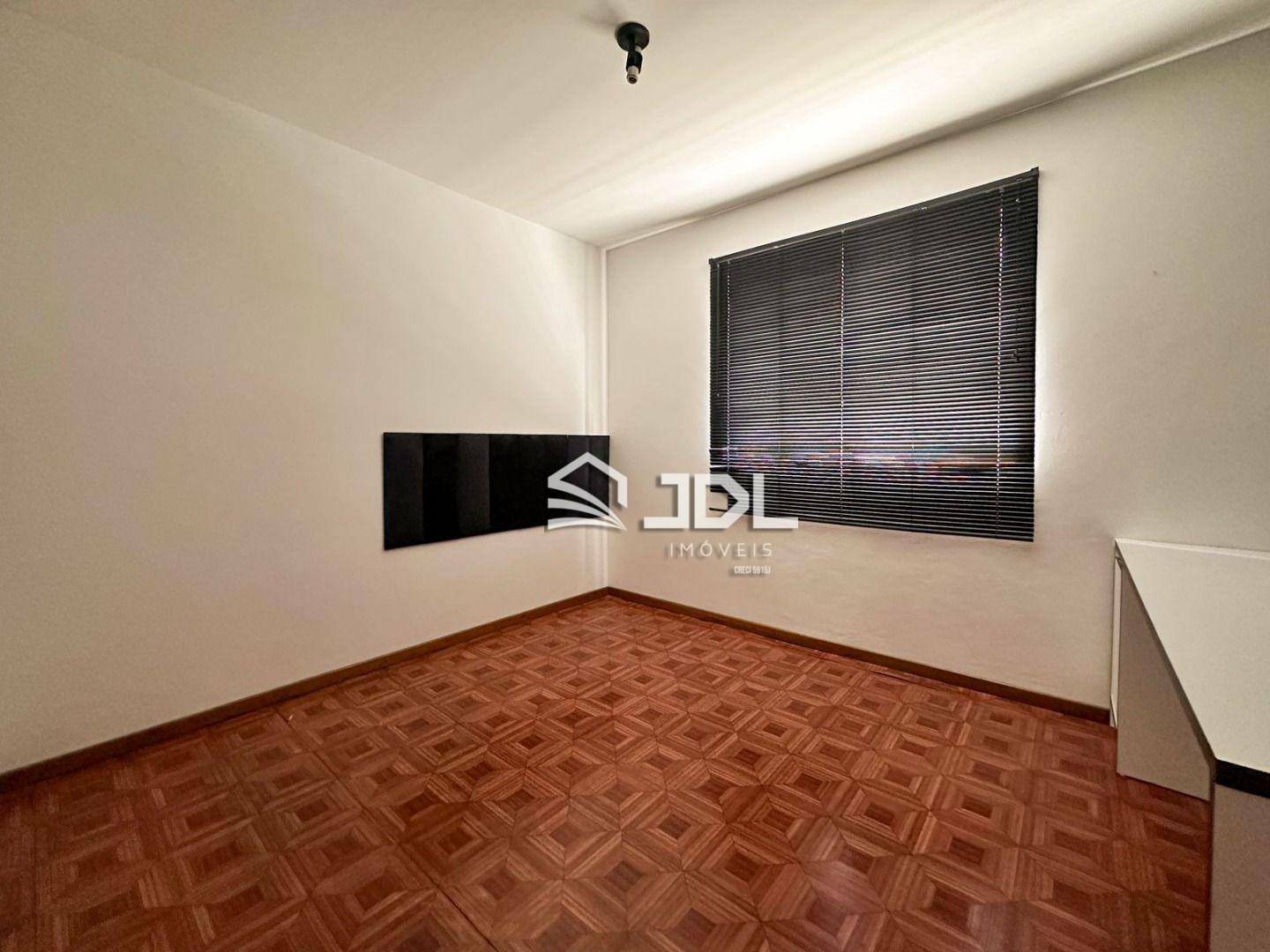 Apartamento à venda com 3 quartos, 110m² - Foto 20