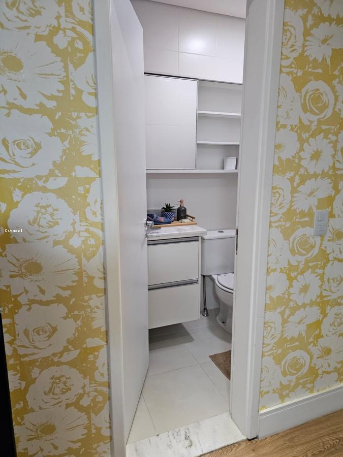 Apartamento à venda com 2 quartos, 95m² - Foto 11